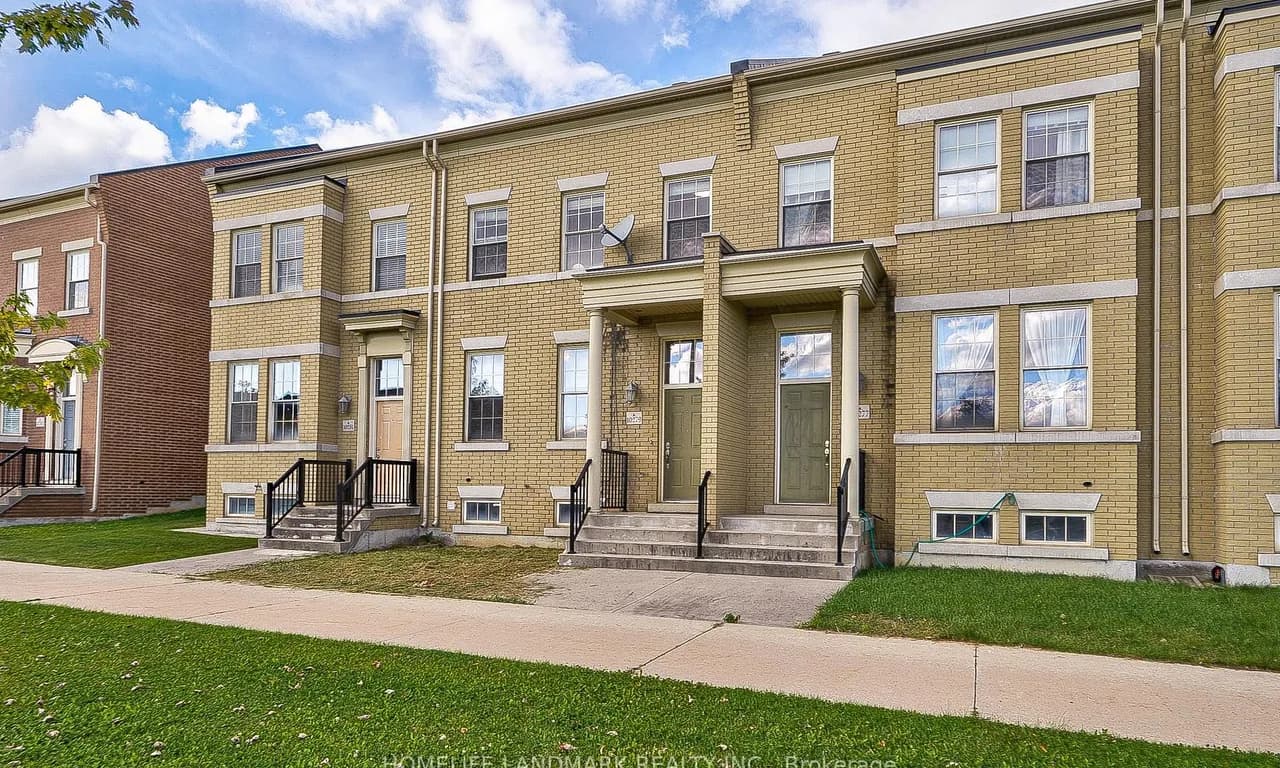 Att/Row/Twnhouse 3 bedroom 4 bathroom at 10279 Woodbine Ave in Markham - MLS# N9388566