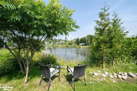 Detached 3 bedroom 1 bathroom at 11 TEMAGAMI Tr in Wasaga Beach - MLS# S10440028