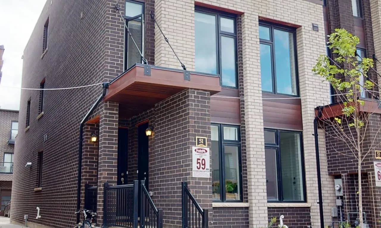 Att/Row/Twnhouse 1 bedroom 3 bathroom at 51 Creekbank Rd in Toronto - MLS# W11897567