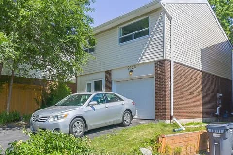 Detached 3 bedroom 3 bathroom at 2124 Millway Gate in Mississauga - MLS# W8330680