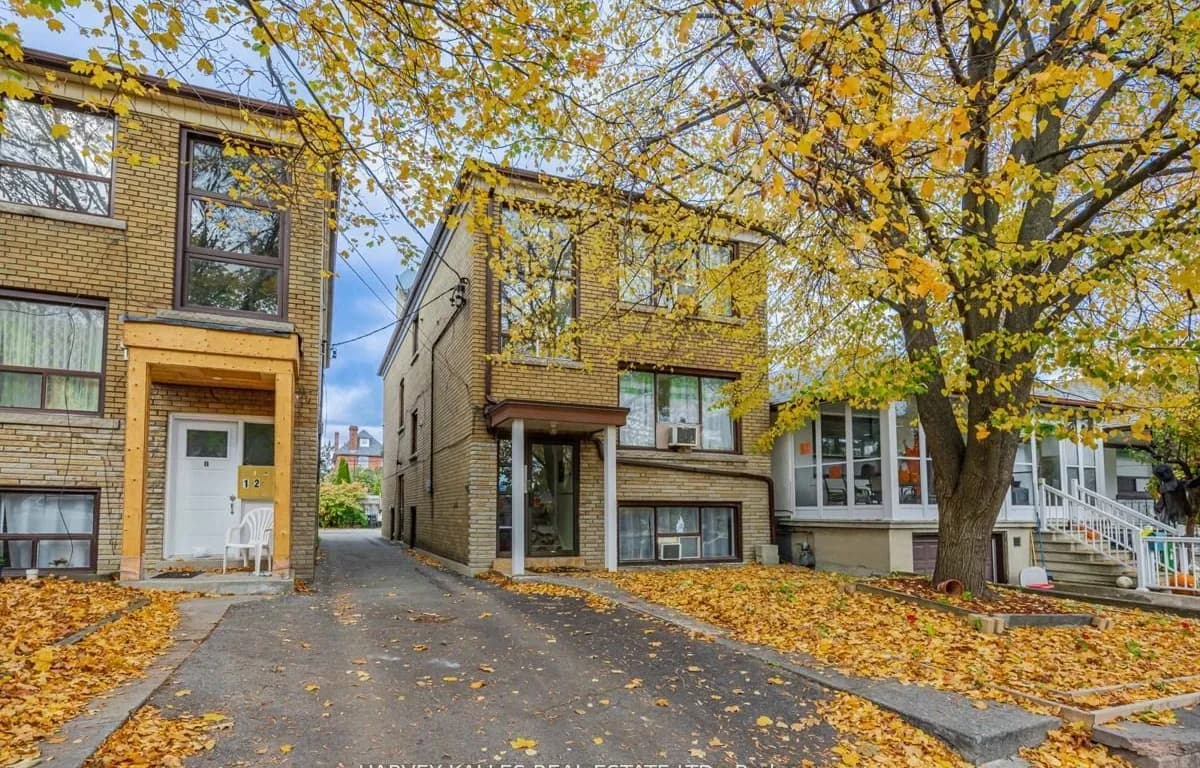 Triplex 4 bedroom 3 bathroom at 6 Carrington Ave in Toronto - MLS# W9308286