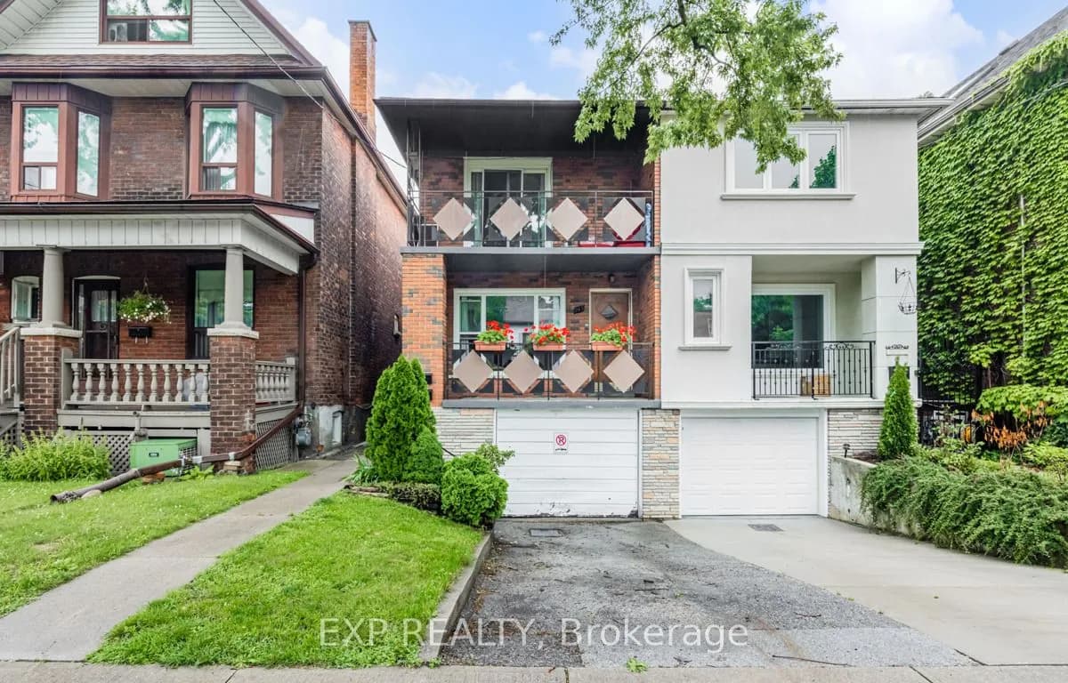 Semi-Detached 2 bedroom 3 bathroom at 243 Pacific Ave in Toronto - MLS# W9309192