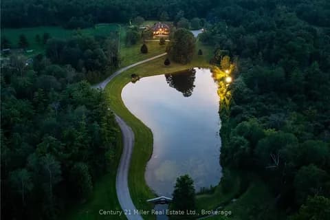 Detached 5 bedroom 9 bathroom at 4508 SIDEROAD 10 NORTH in Puslinch - MLS# X10403333