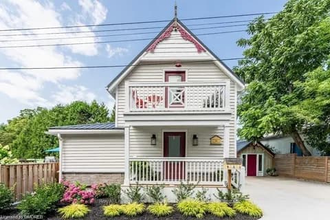 Detached 2 bedroom 2 bathroom at 4 6TH St in Grimsby - MLS# X10404140