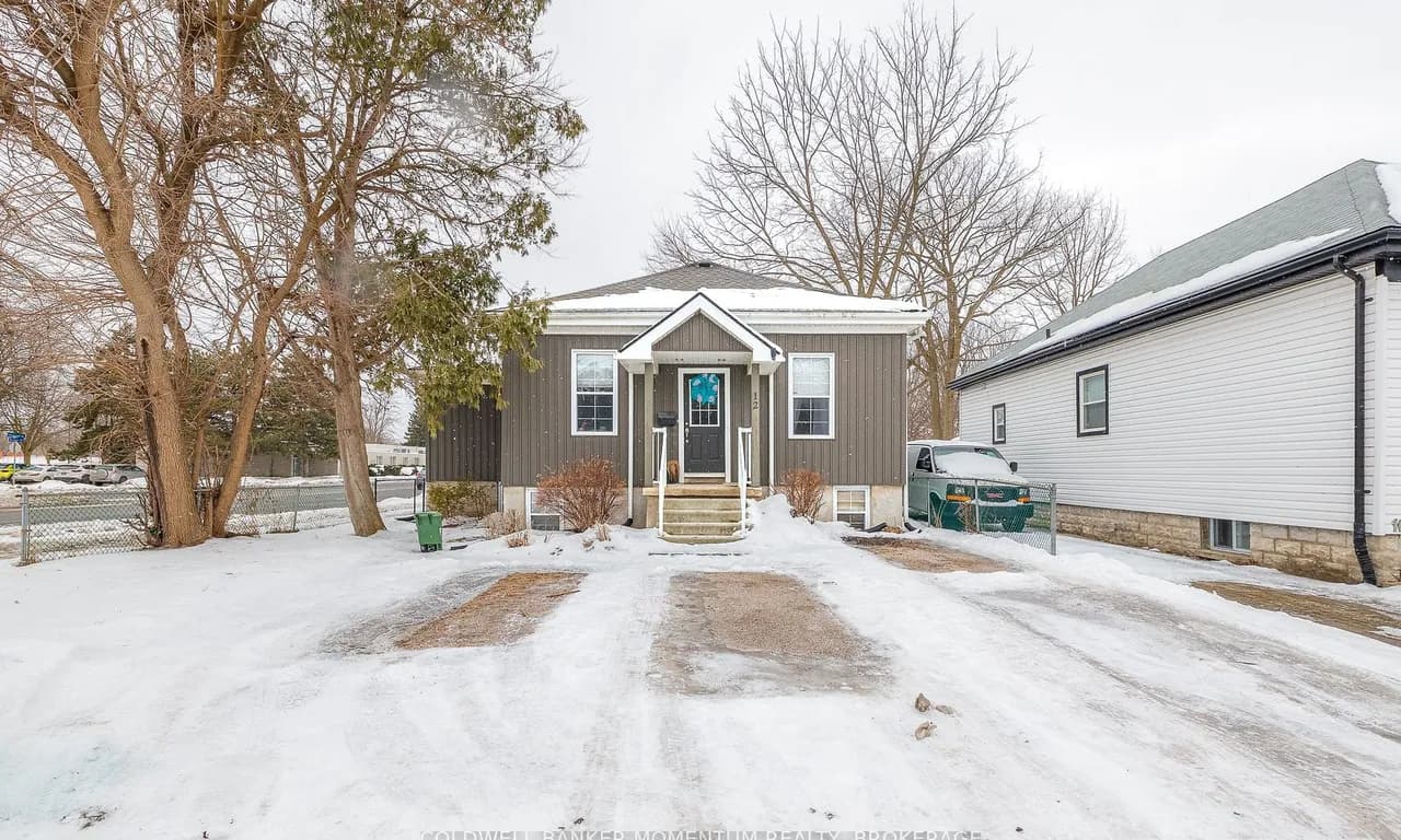 Detached 3 bedroom 2 bathroom at 12 Wilson Ave in London - MLS# X11964430