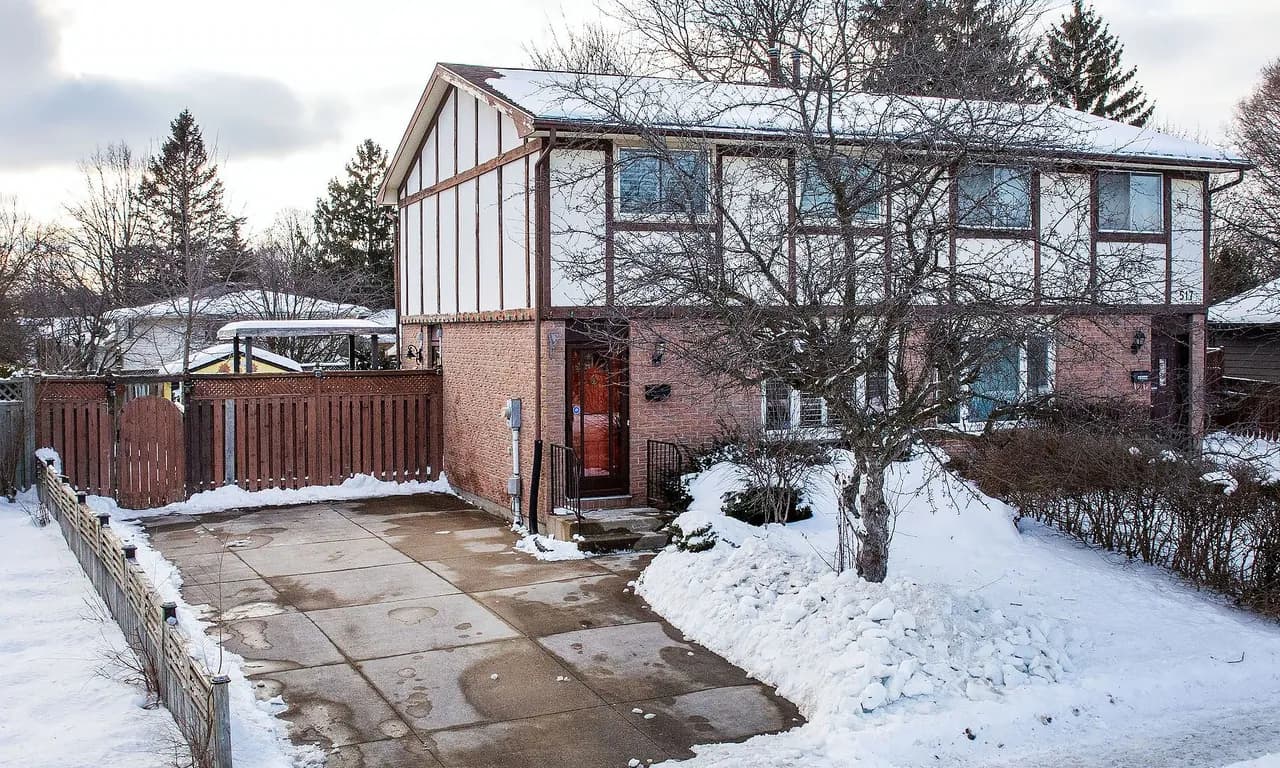 Semi-Detached 3 bedroom 2 bathroom at 515 Barker St in London - MLS# X11971326