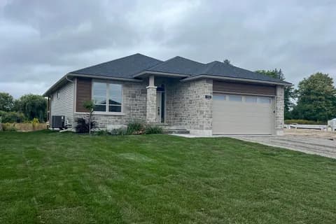 Detached 2 bedroom 2 bathroom at 152 Sienna Ave in Belleville - MLS# X8057806