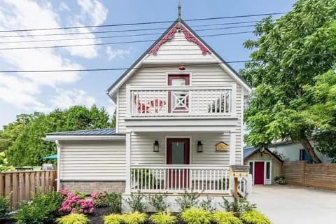 Detached 2 bedroom 2 bathroom at 4 6th St in Grimsby - MLS# X9269440