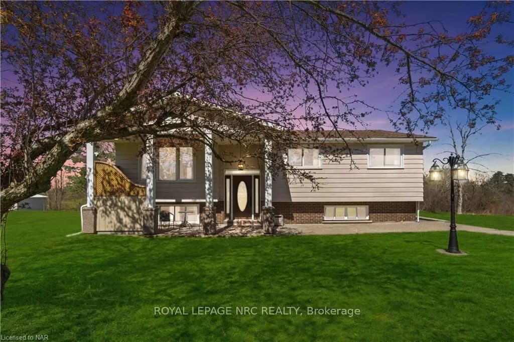 Detached 3 bedroom 2 bathroom at 883 RIDGE RD N Rd in Fort Erie - MLS# X9411461