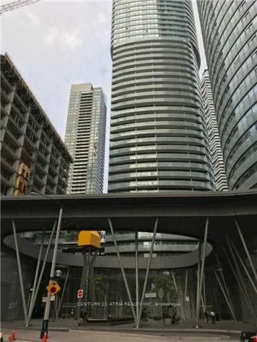 Condo Apartment 3 bedroom 2 bathroom at 14 York Street in Toronto - MLS# C12605026