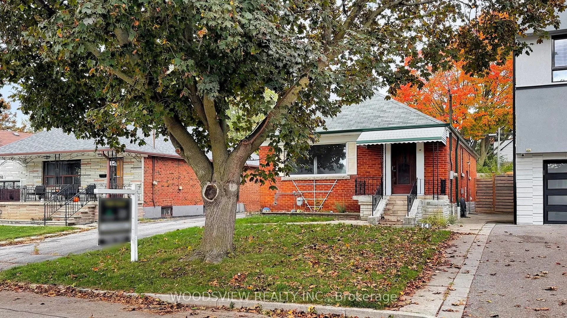 Detached 4 bedroom 2 bathroom at 14 Shandara Crescent in Toronto - MLS# E12601864