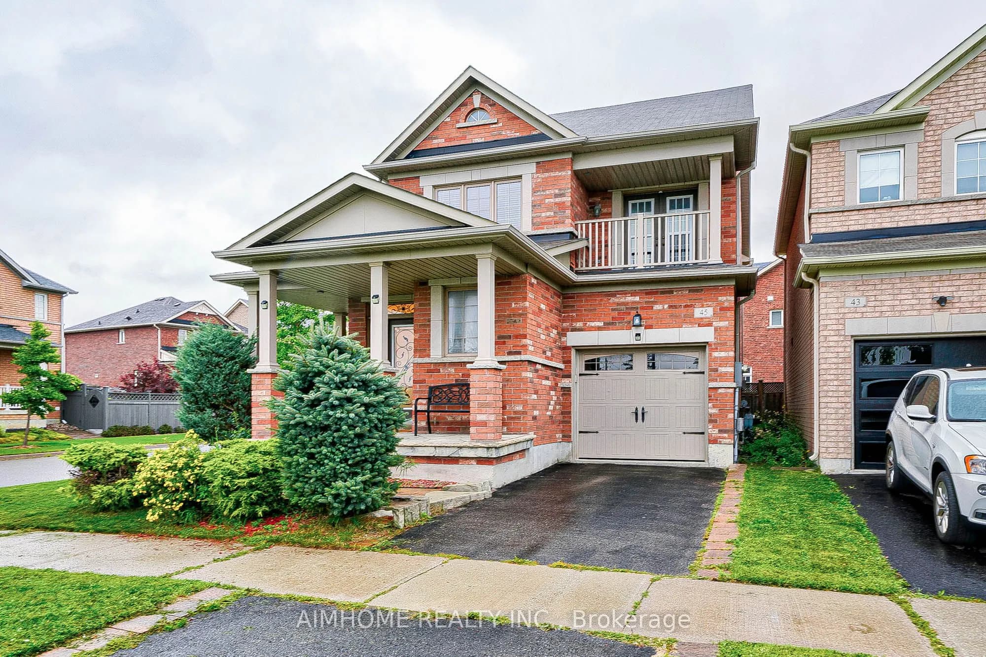 Detached 3 bedroom 4 bathroom at 45 Darren Hill Trail in Markham - MLS# N12595638