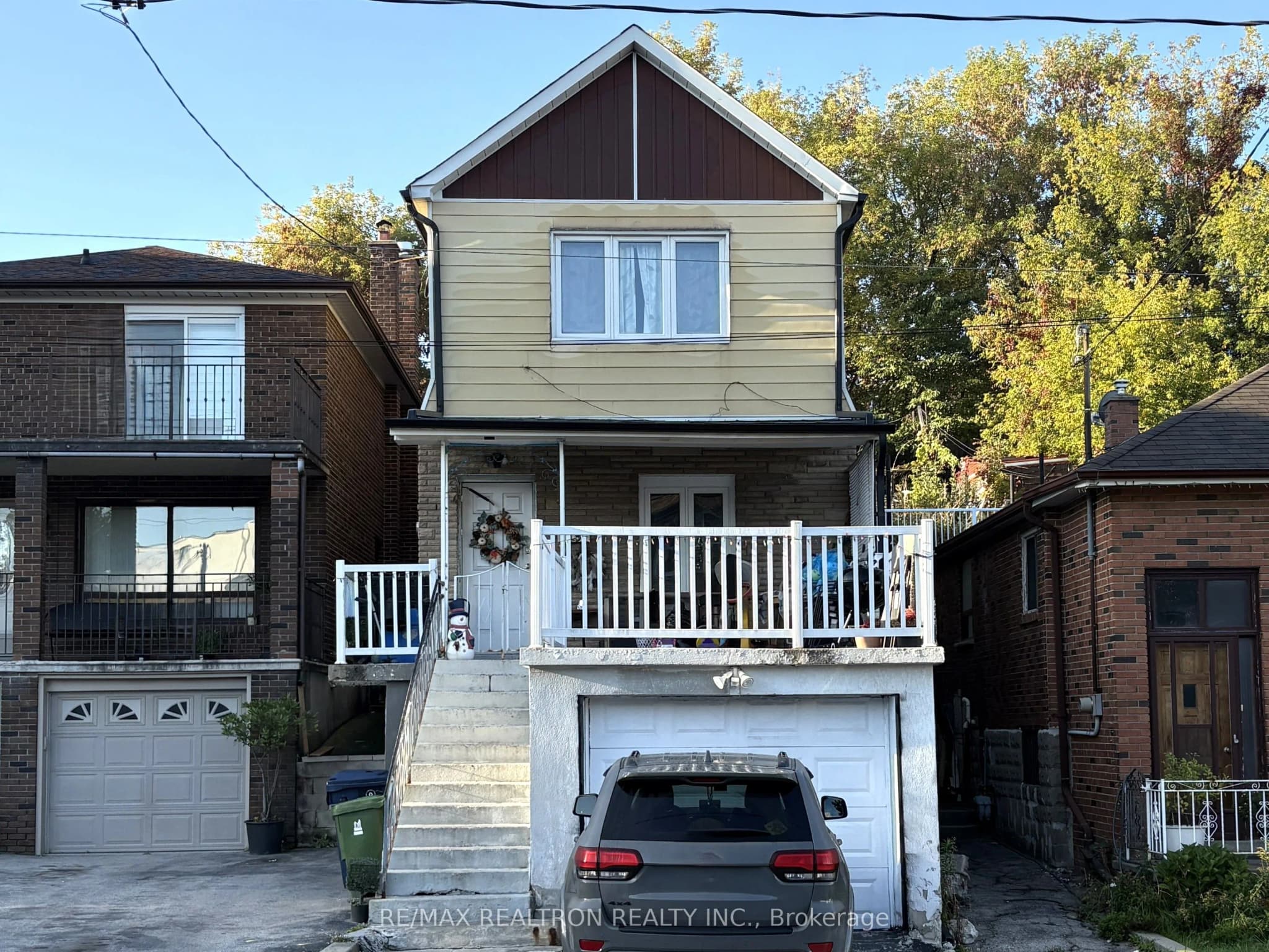 Detached 6 bedroom 3 bathroom at 13 Holmesdale Road in Toronto - MLS# W12460941