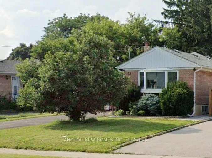 Detached 6 bedroom 2 bathroom at 28 Eringate Drive in Toronto - MLS# W12539692