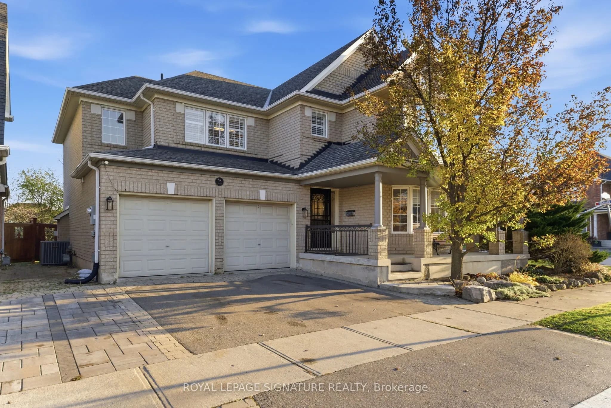 Detached 4 bedroom 4 bathroom at 1667 Dempsey Crescent in Milton - MLS# W12566650