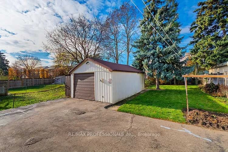 Detached 3 bedroom 3 bathroom at 32 Northampton Drive in Toronto - MLS# W12572930