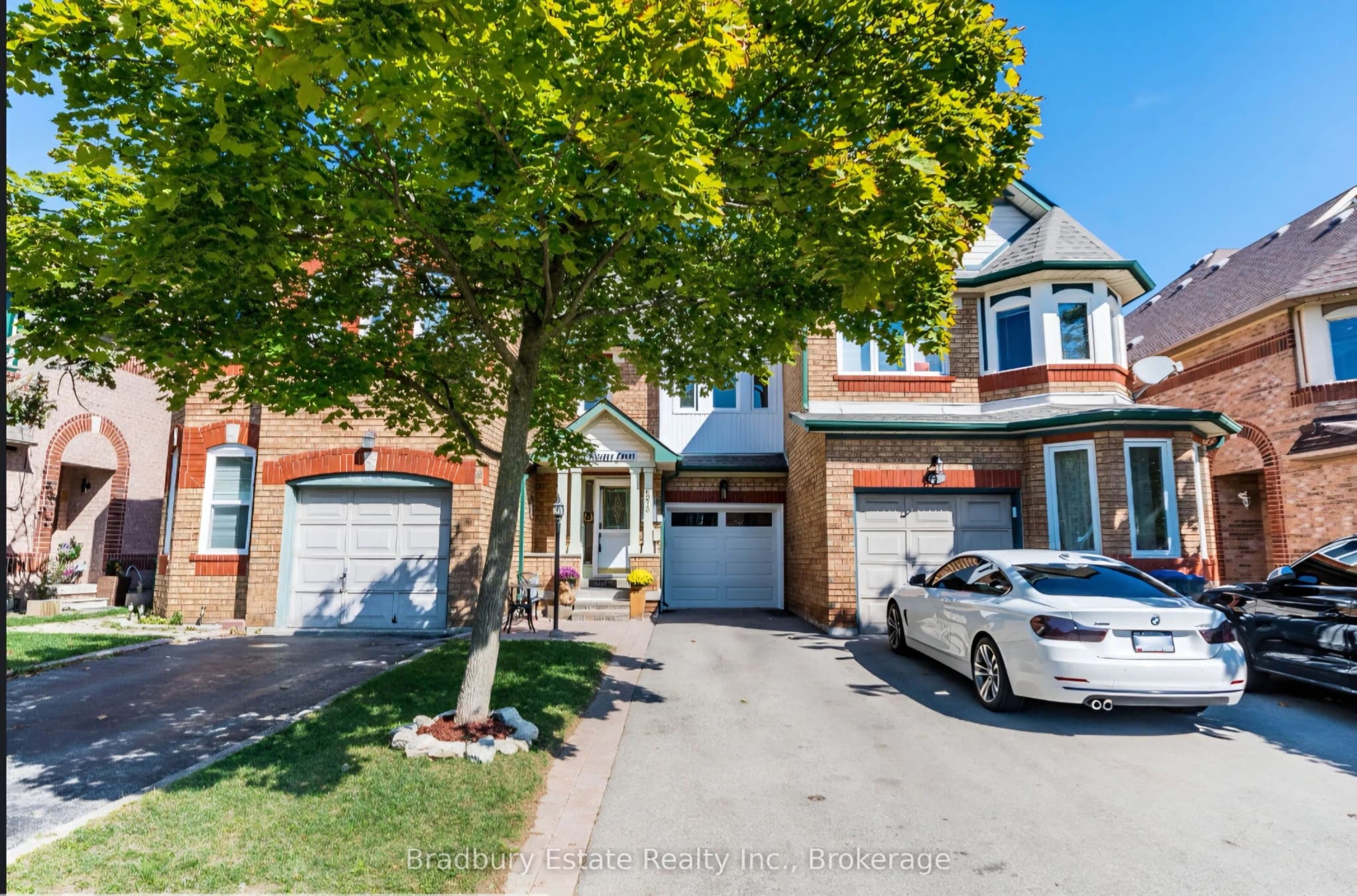 Att/Row/Townhouse 3 bedroom 4 bathroom at 6973 Lisanne Court in Mississauga - MLS# W12586734