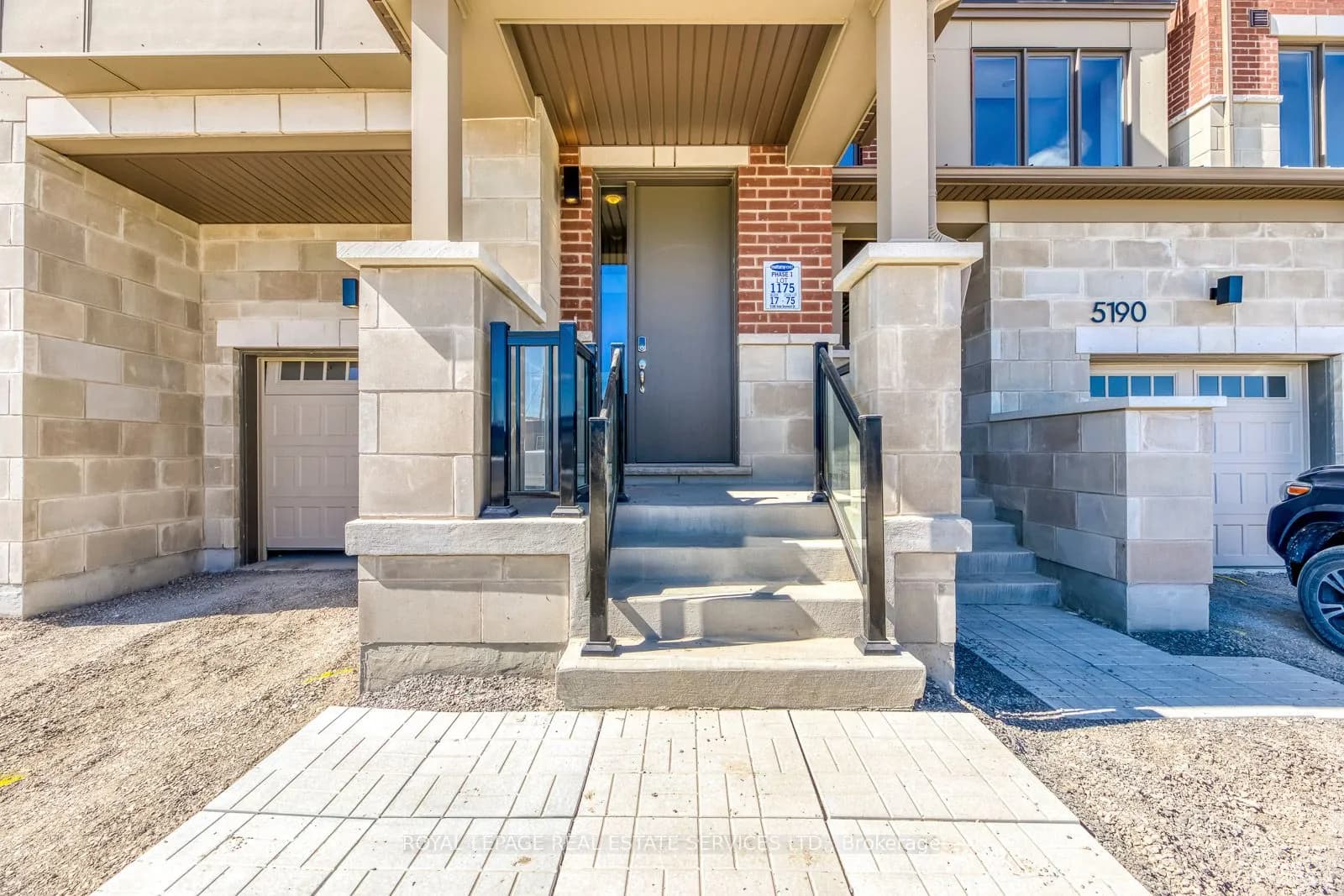 Att/Row/Townhouse 4 bedroom 4 bathroom at 5188 Viola Desmond Drive in Mississauga - MLS# W12600922