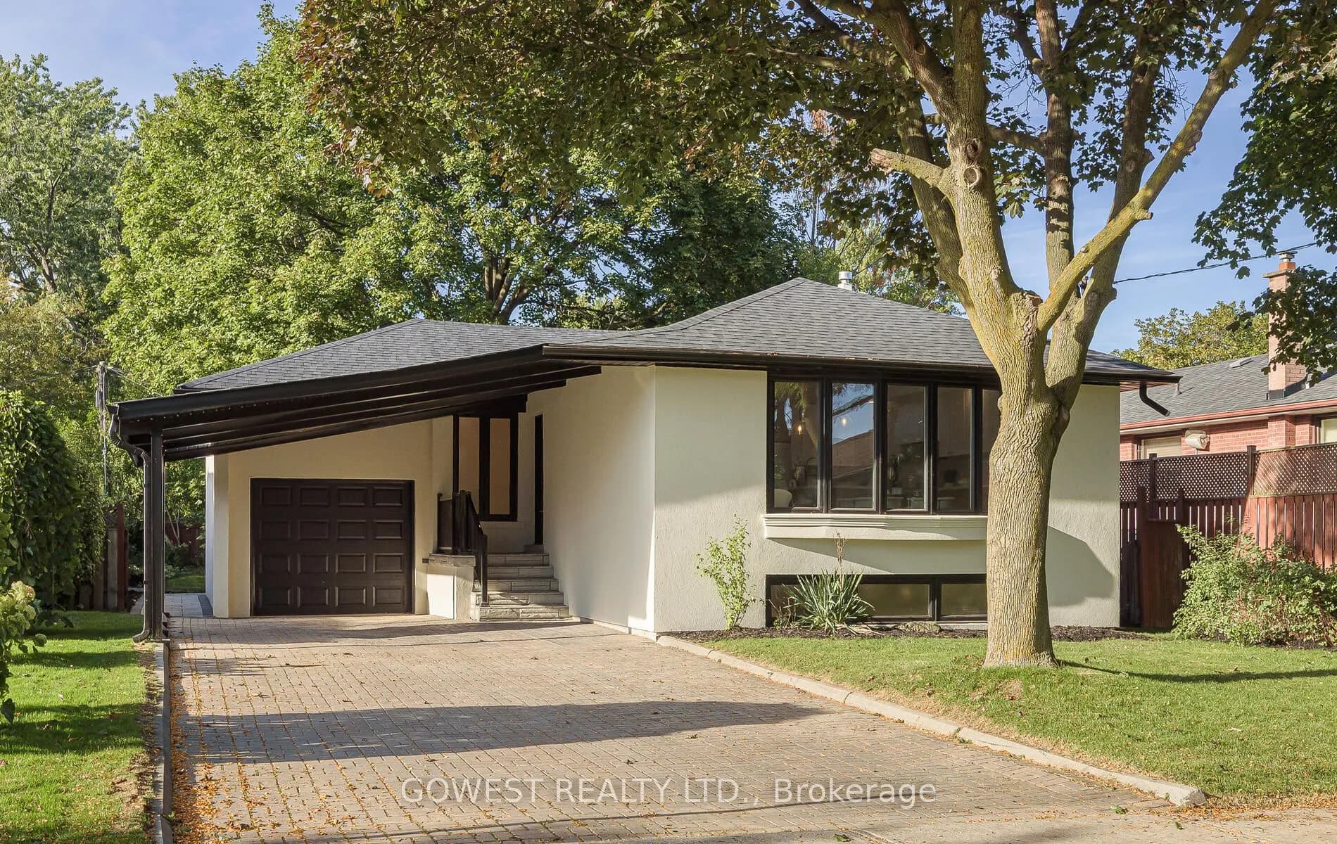 Detached 4 bedroom 2 bathroom at 27 Hollister Road in Toronto - MLS# W12601092