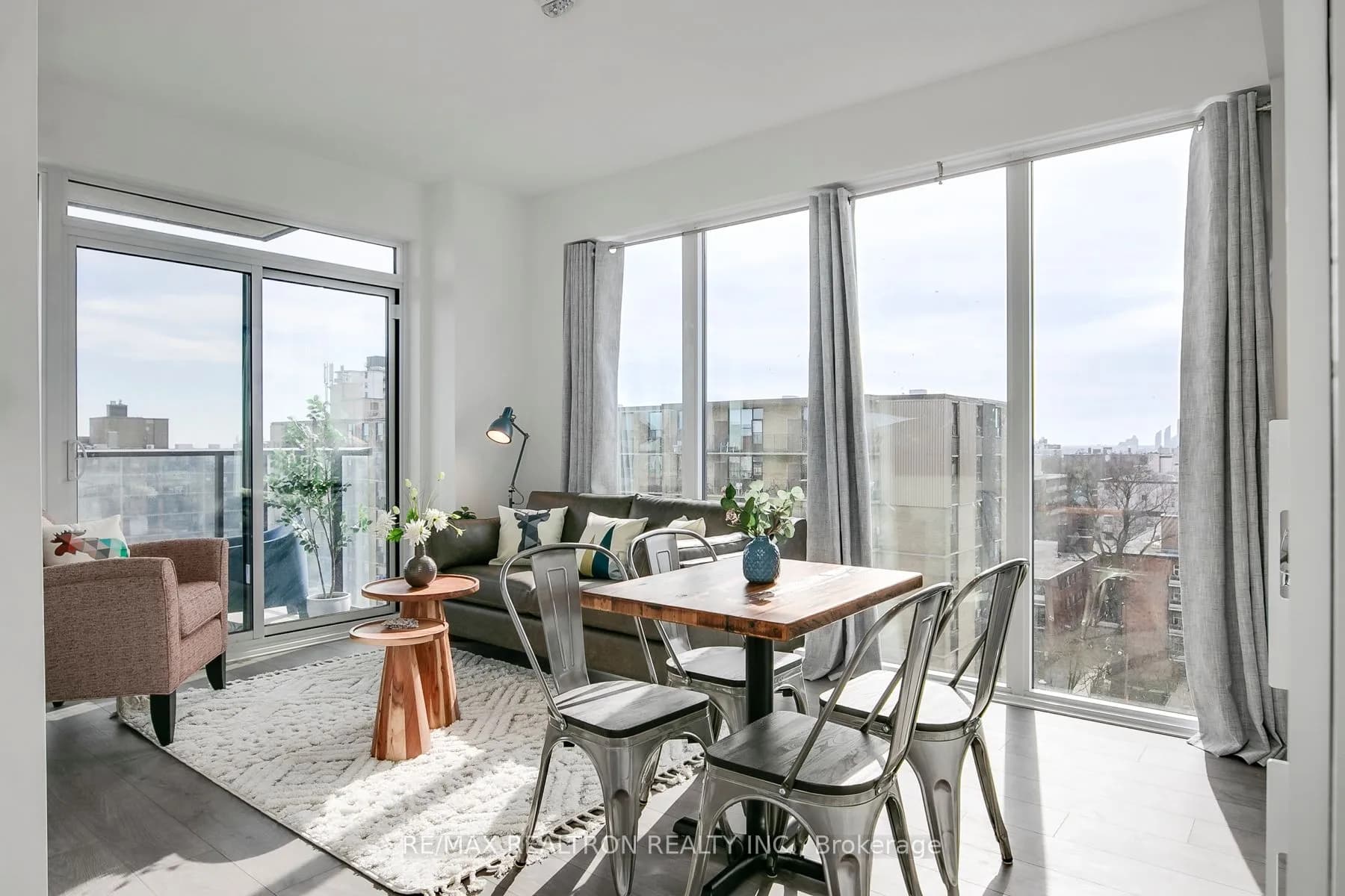 Condo Apartment 2 bedroom 2 bathroom at 270 Dufferin Street in Toronto - MLS# W12606812