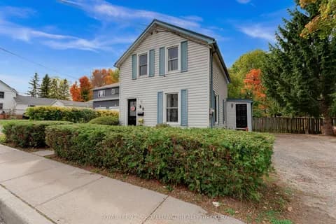 Detached 3 bedroom 2 bathroom at 80 Hickory Street in Gananoque - MLS# X12464783