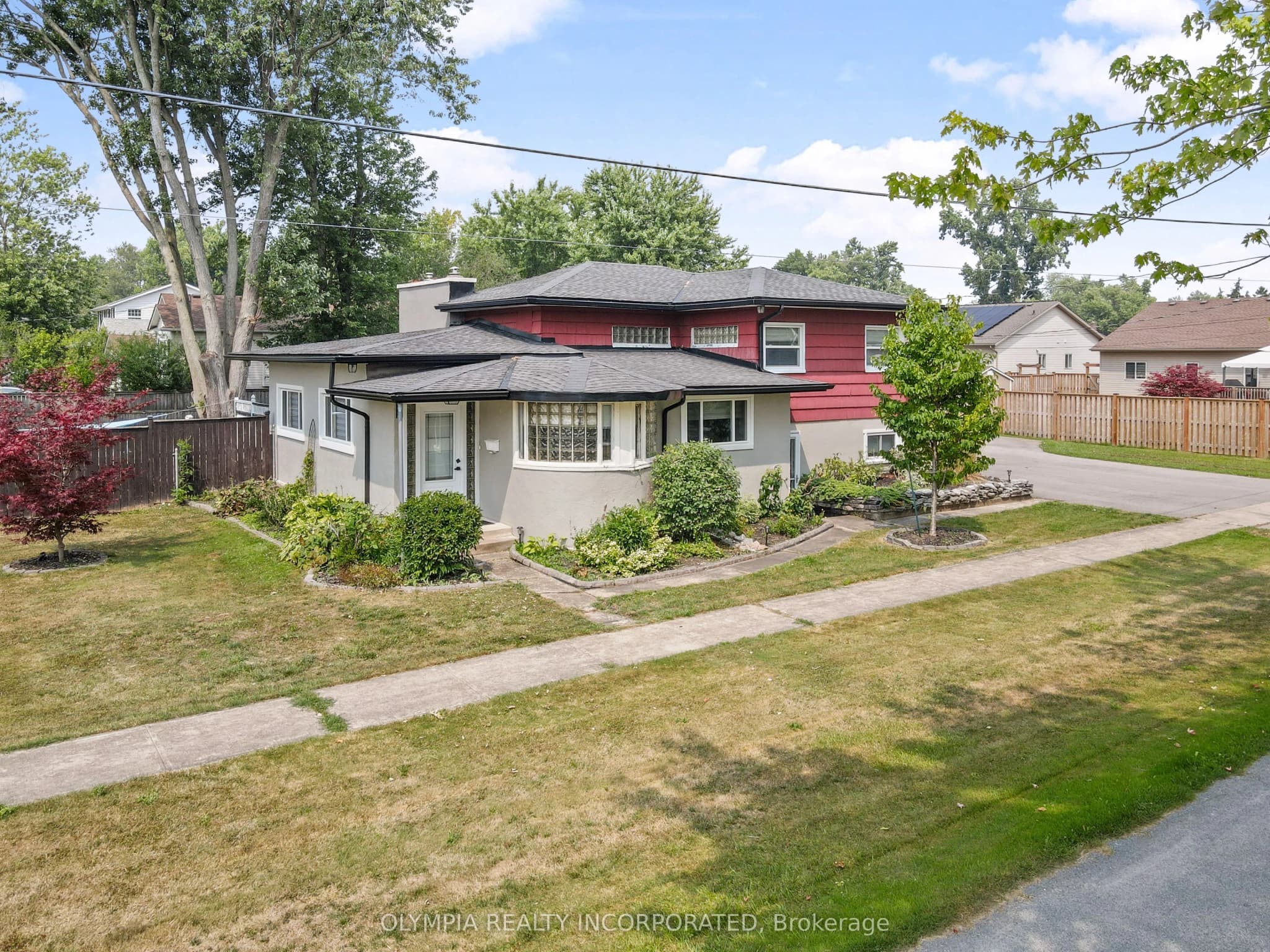 Detached 3 bedroom 2 bathroom at 1354 Englewood Avenue in Fort Erie - MLS# X12550266