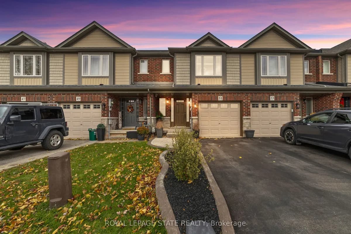 Att/Row/Townhouse 3 bedroom 3 bathroom at 51 Cedar Street in Grimsby - MLS# X12554308