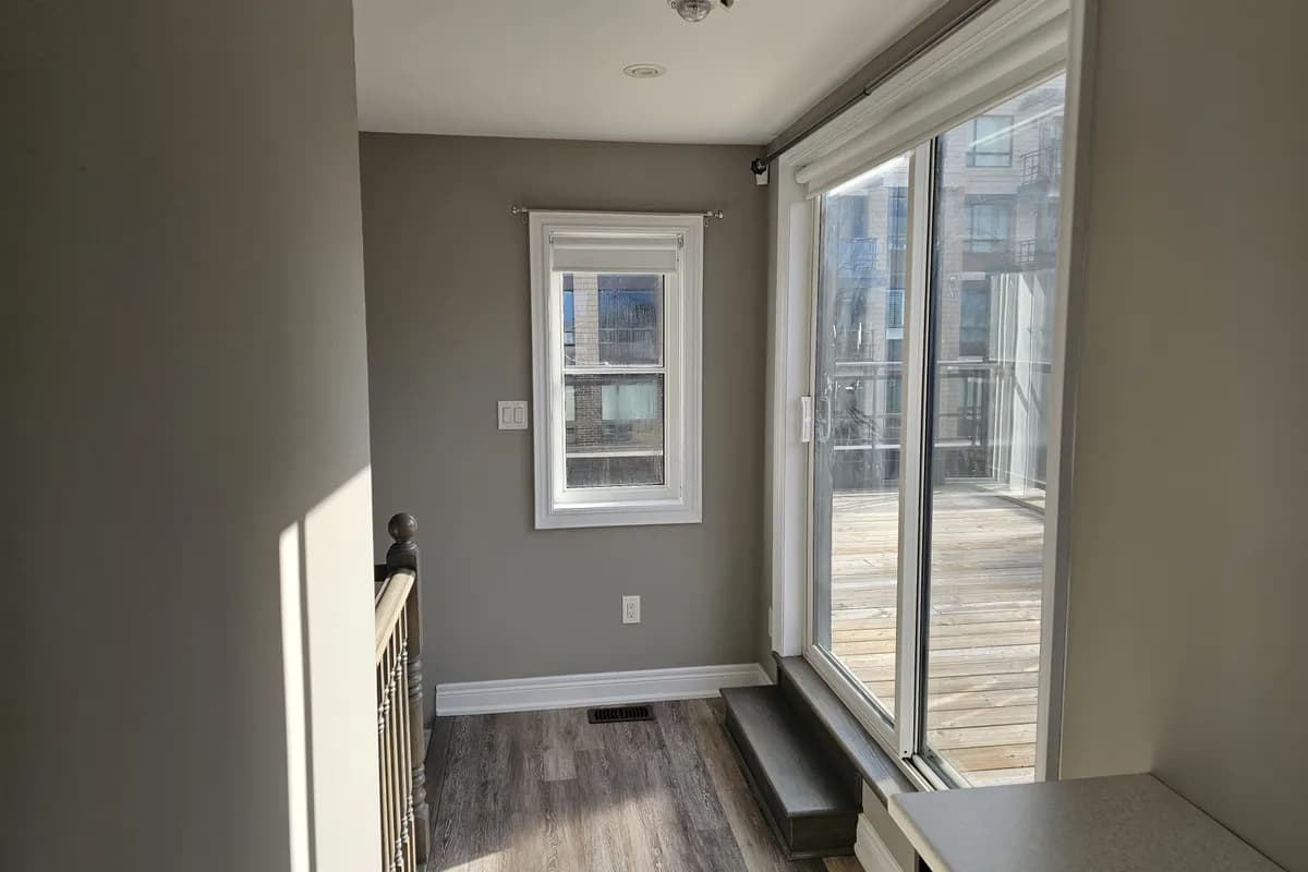 Att/Row/Townhouse 3 bedroom 3 bathroom at 16 Waterview Lane in Grimsby - MLS# X12581122