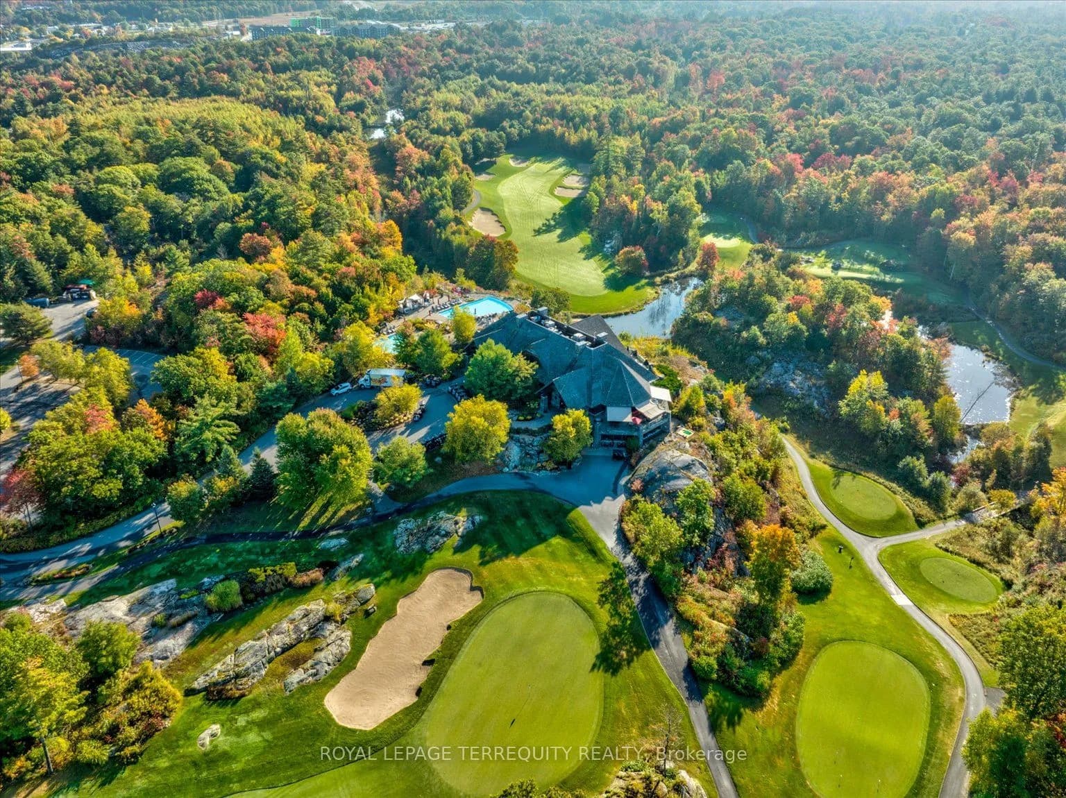 Att/Row/Townhouse 3 bedroom 3 bathroom at 43 Rockmount Crescent in Gravenhurst - MLS# X12586506