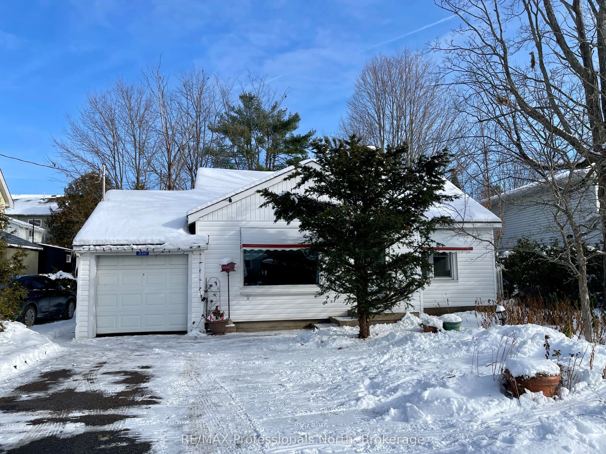 Detached 1 bedroom 1 bathroom at 330 John Street in Gravenhurst - MLS# X12593744