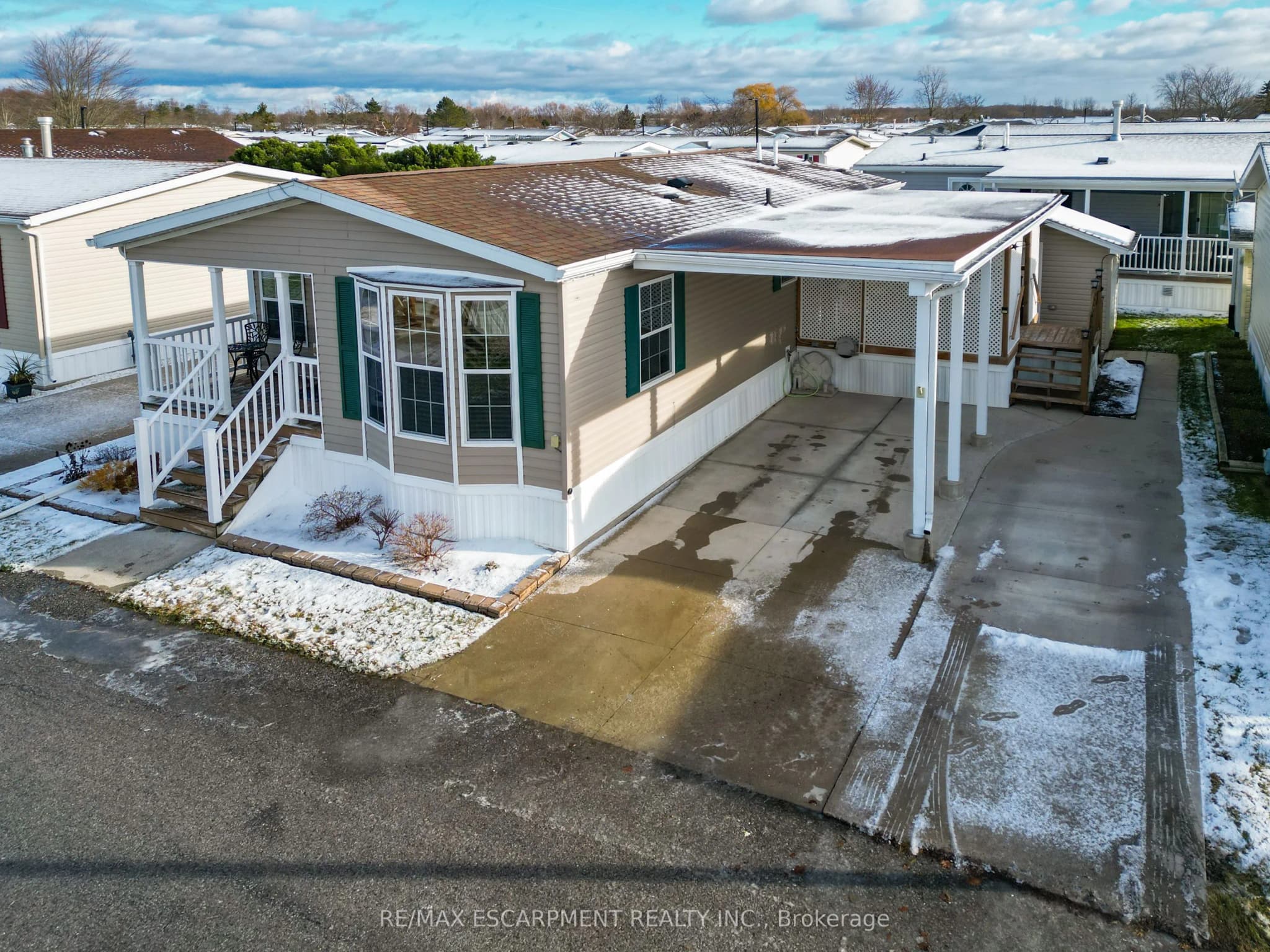 Modular Home 2 bedroom 2 bathroom at 3033 Townline Road in Fort Erie - MLS# X12594560