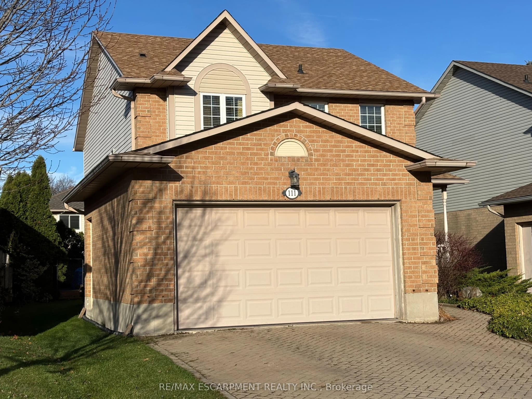 Detached 4 bedroom 3 bathroom at 111 Duncairn Crescent in Hamilton - MLS# X12599018