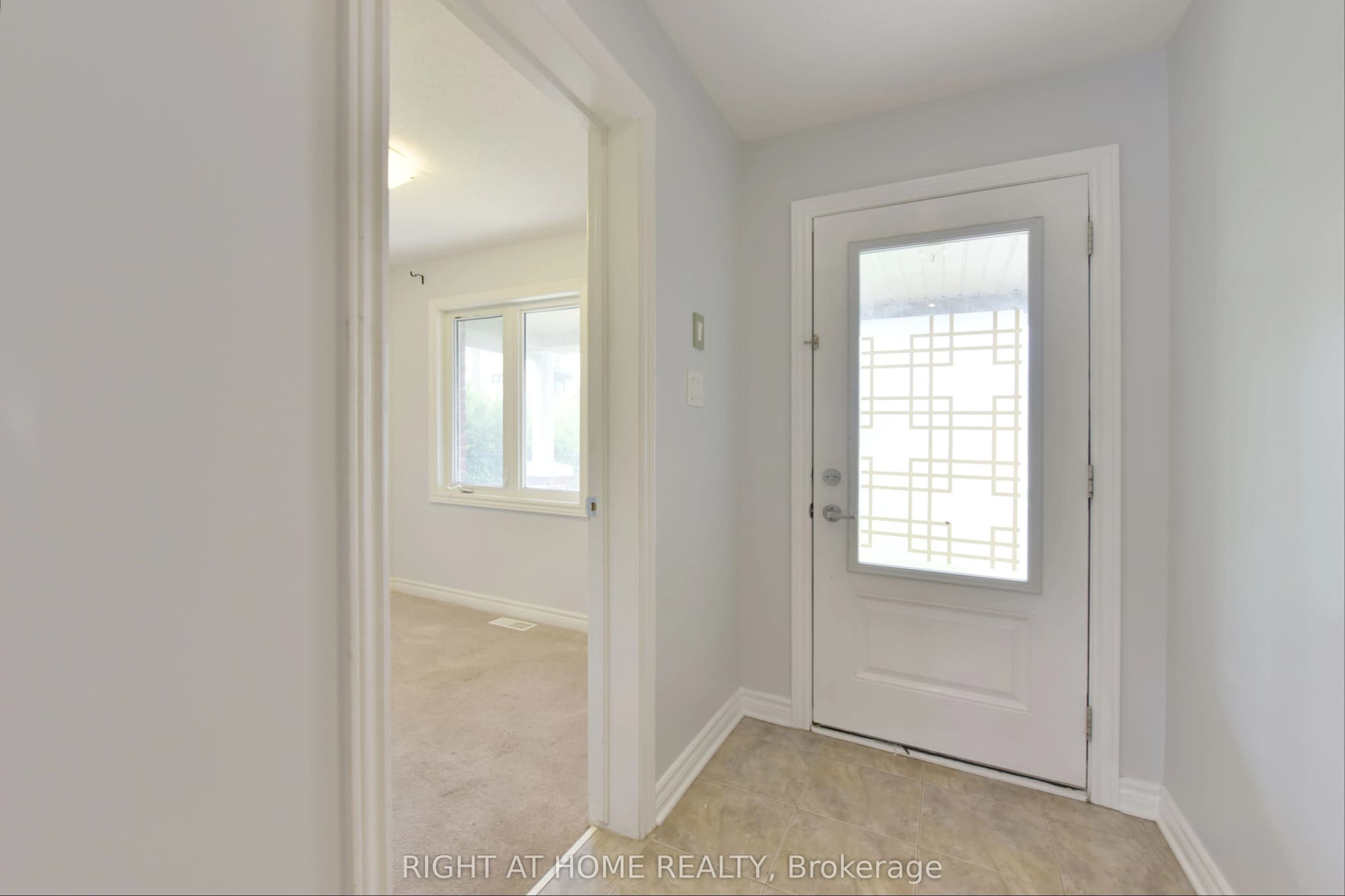 Detached 3 bedroom 3 bathroom at 322 BRETTONWOOD Ridge in Kanata - MLS# X12606322